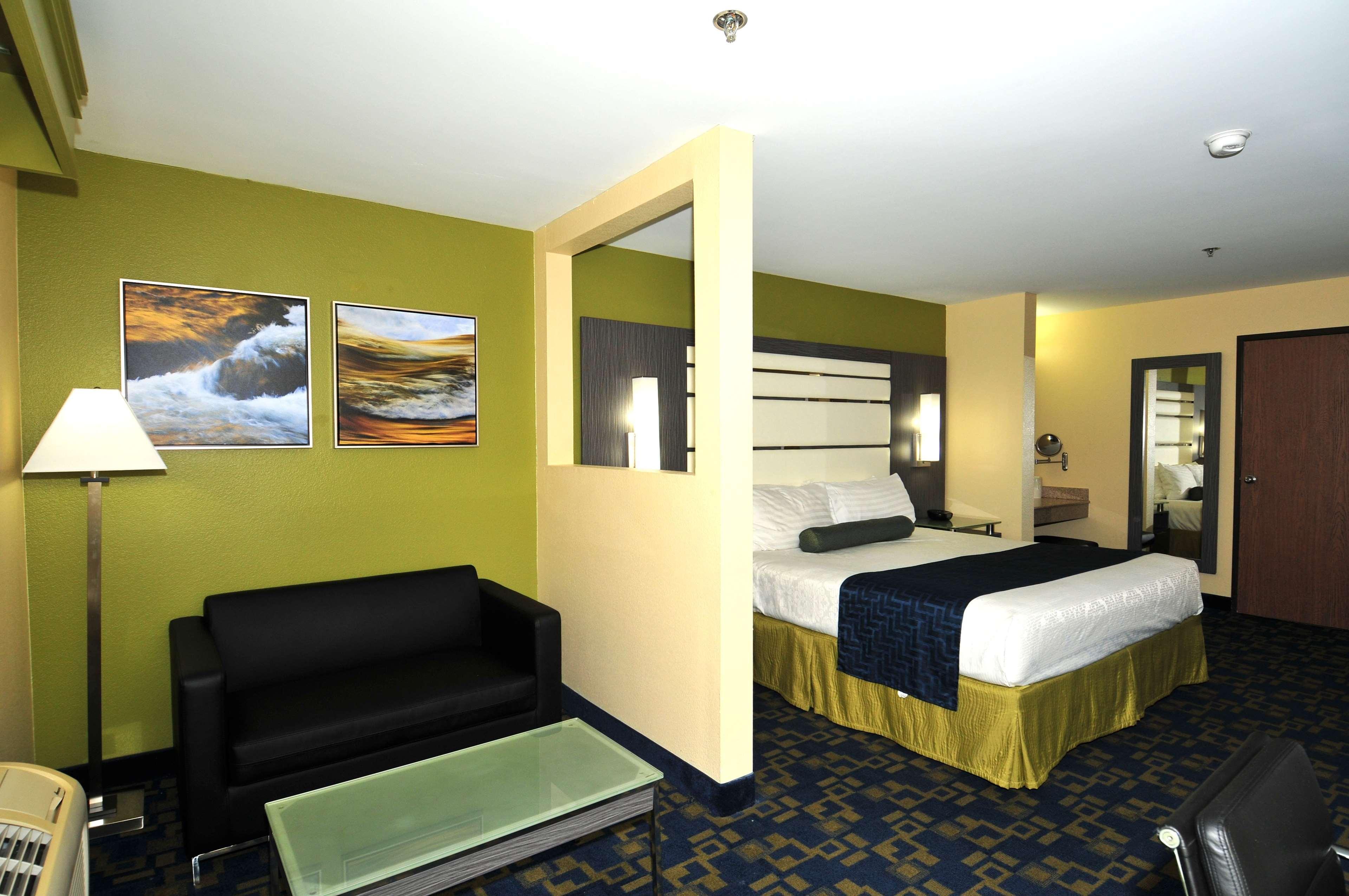 Best Western Antelope Inn & Suites Ред Блъф Екстериор снимка
