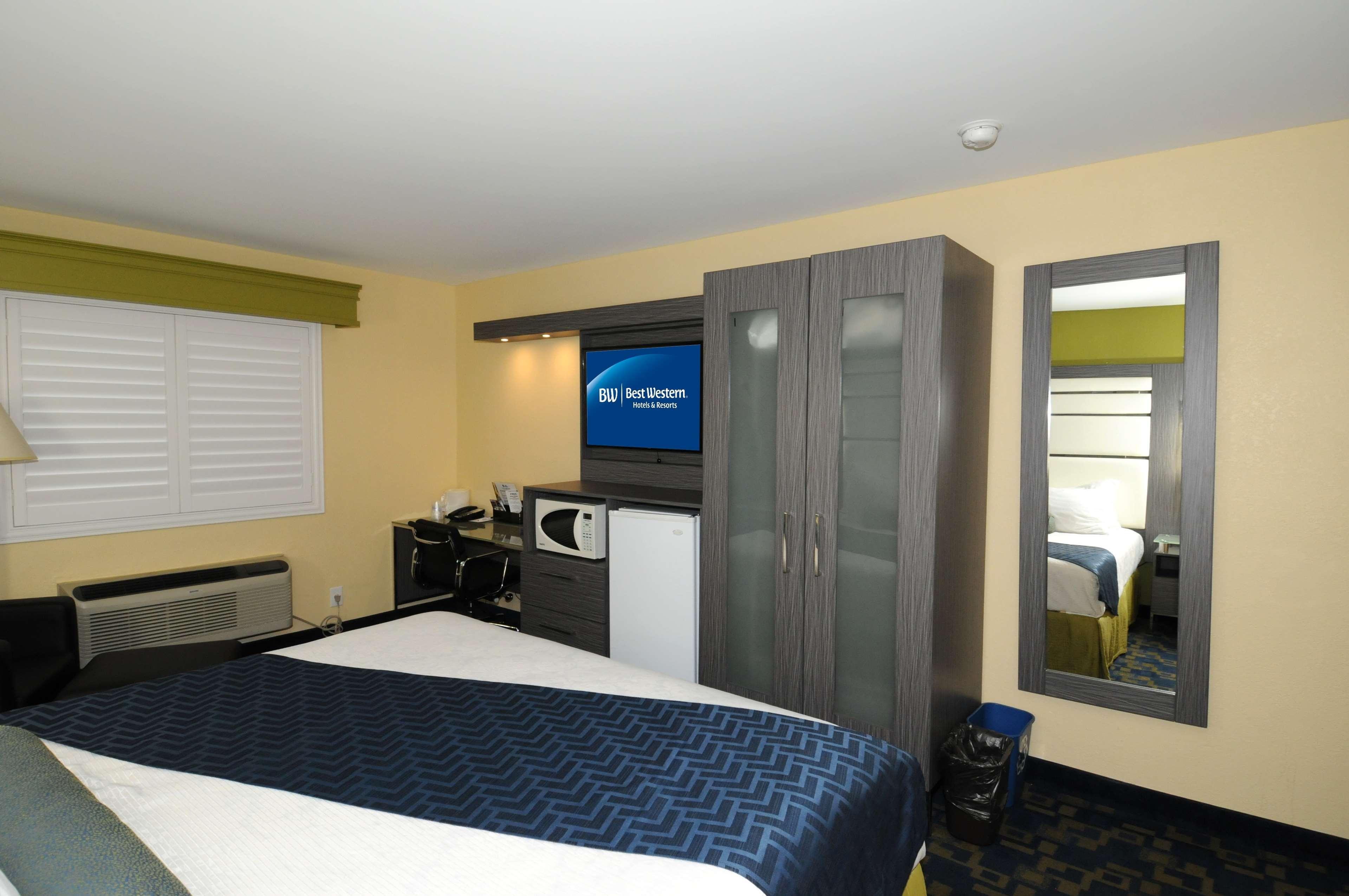 Best Western Antelope Inn & Suites Ред Блъф Екстериор снимка