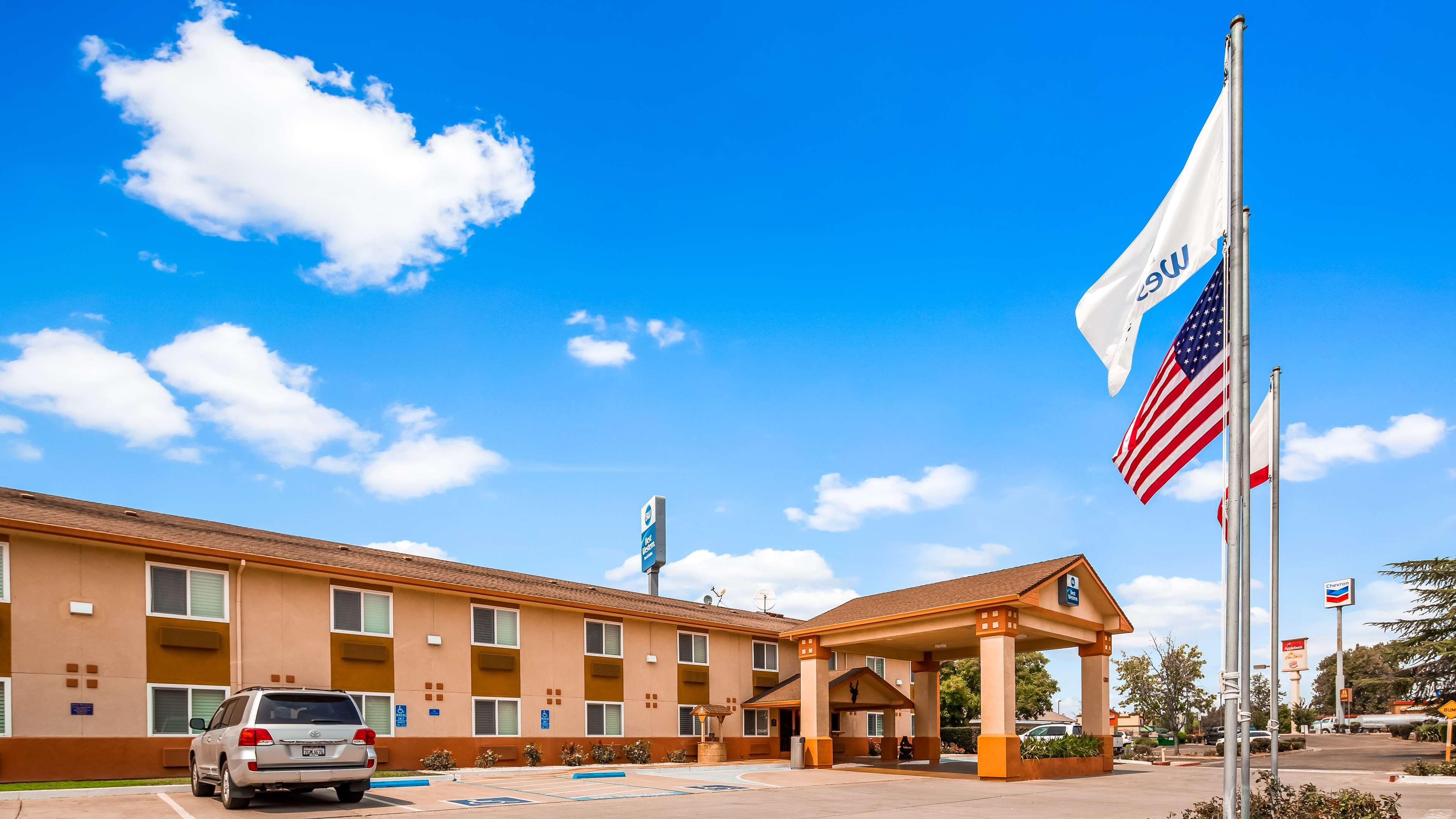 Best Western Antelope Inn & Suites Ред Блъф Екстериор снимка