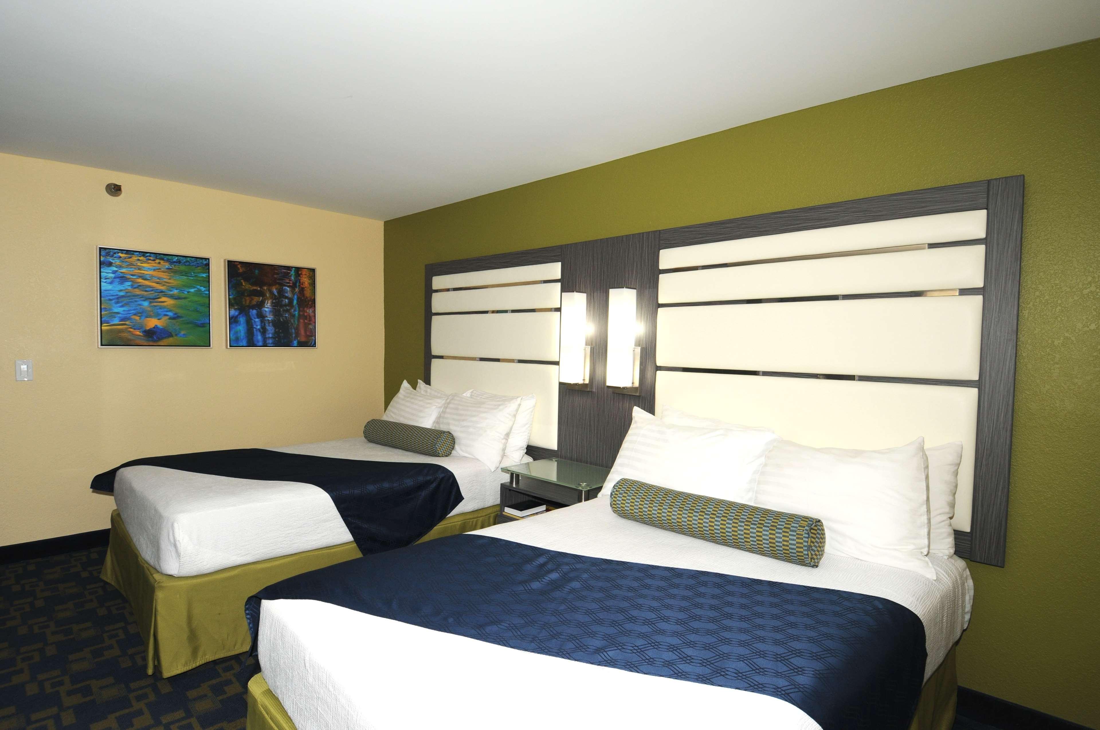 Best Western Antelope Inn & Suites Ред Блъф Екстериор снимка
