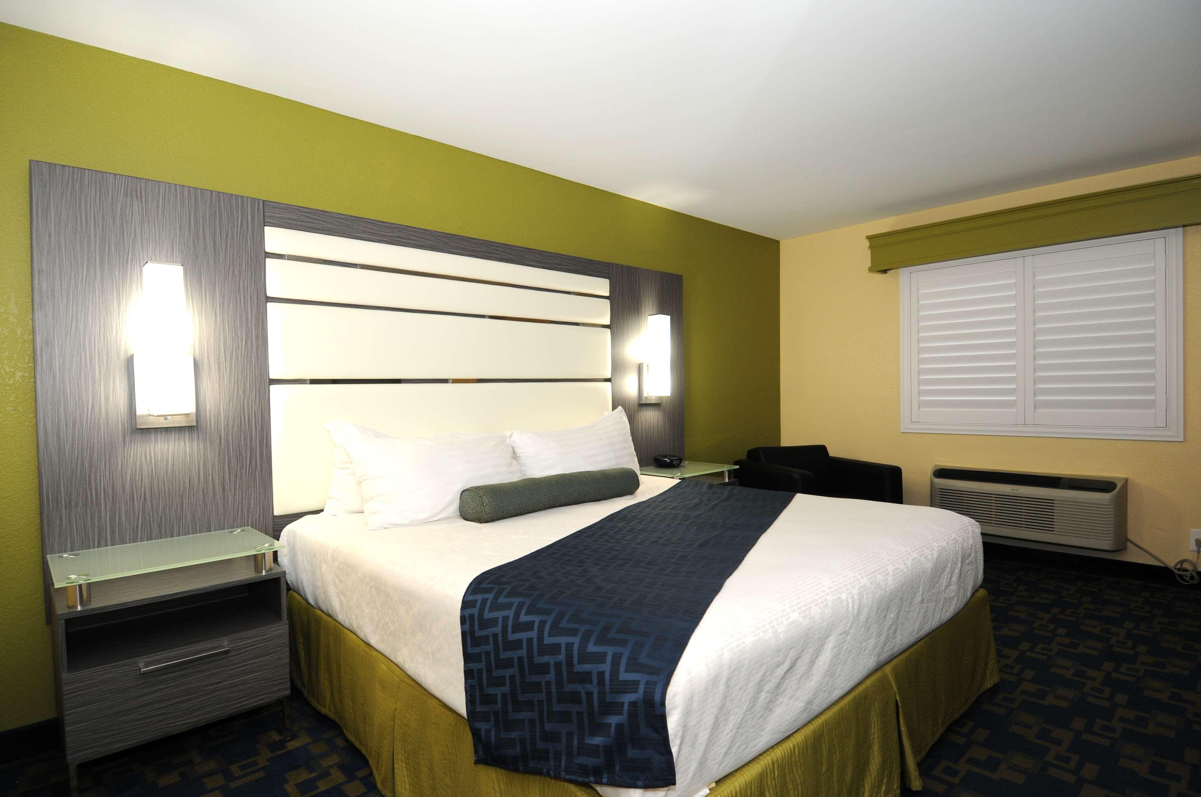 Best Western Antelope Inn & Suites Ред Блъф Екстериор снимка
