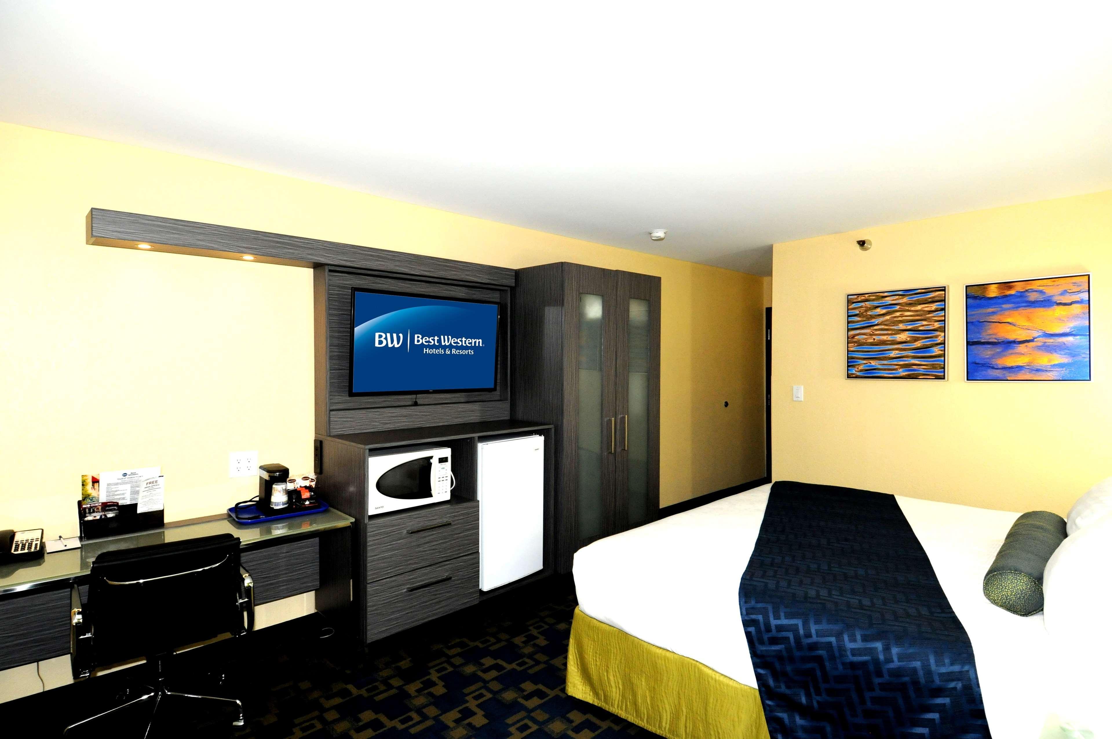 Best Western Antelope Inn & Suites Ред Блъф Екстериор снимка