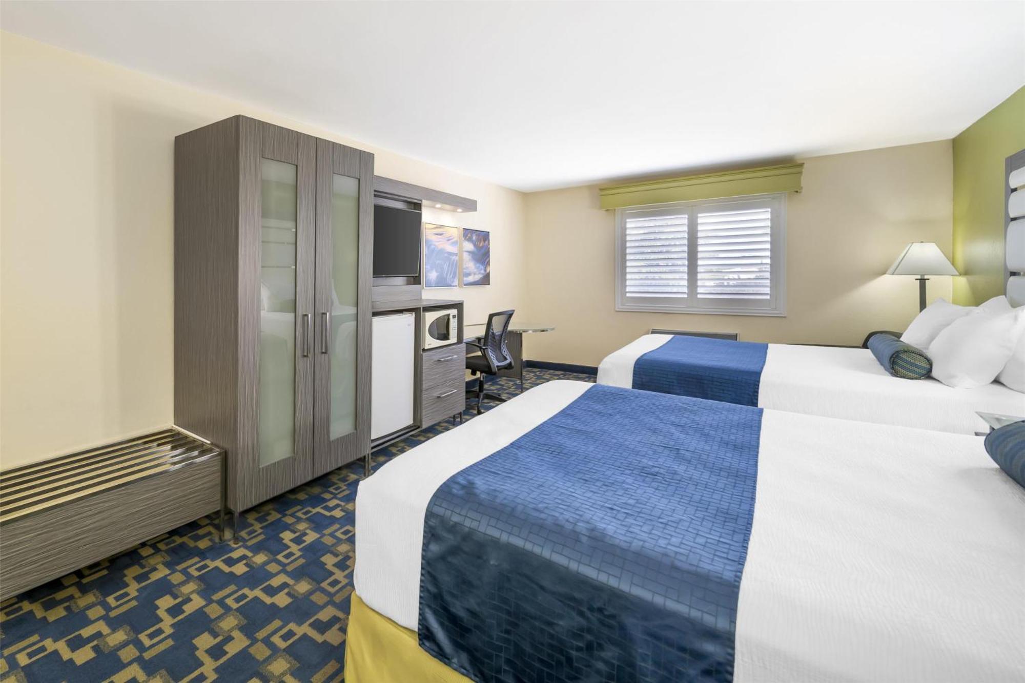 Best Western Antelope Inn & Suites Ред Блъф Екстериор снимка