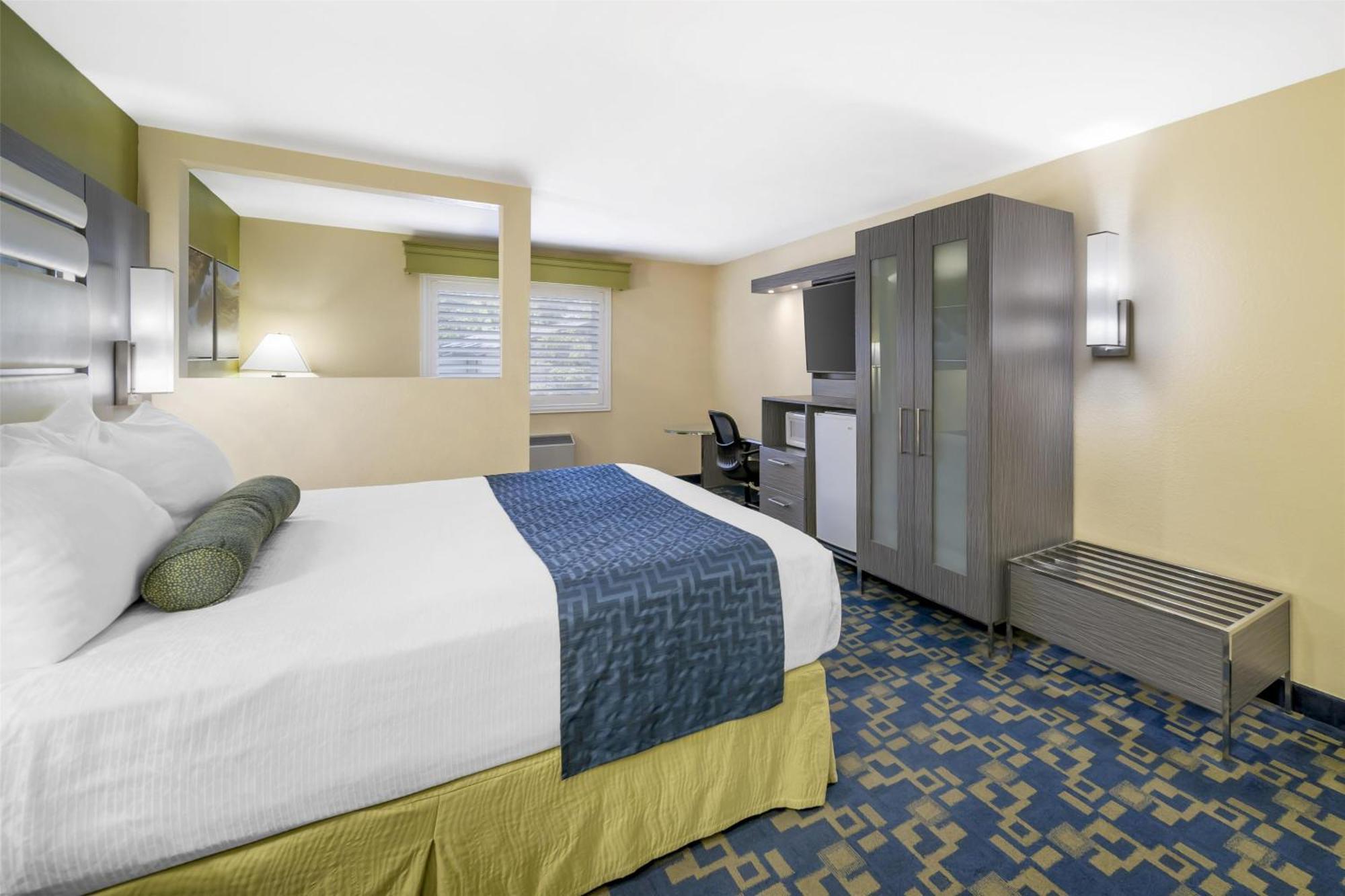 Best Western Antelope Inn & Suites Ред Блъф Екстериор снимка