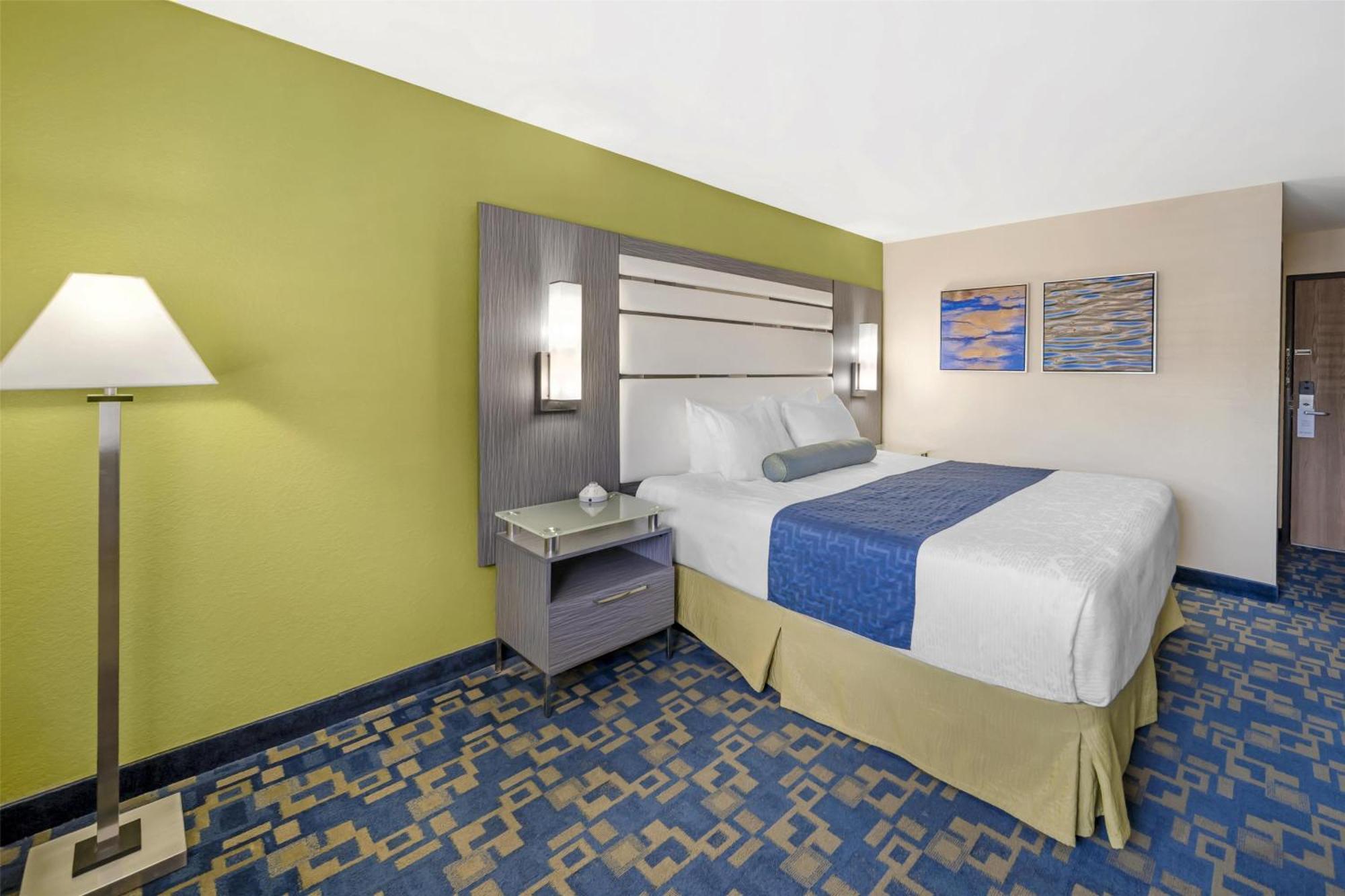 Best Western Antelope Inn & Suites Ред Блъф Екстериор снимка