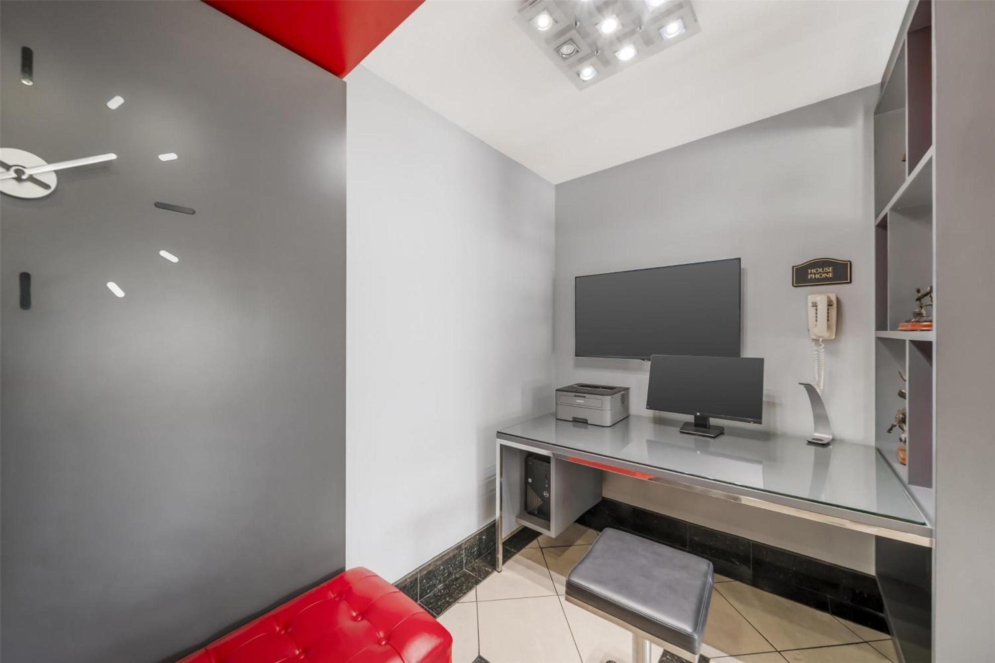 Best Western Antelope Inn & Suites Ред Блъф Екстериор снимка