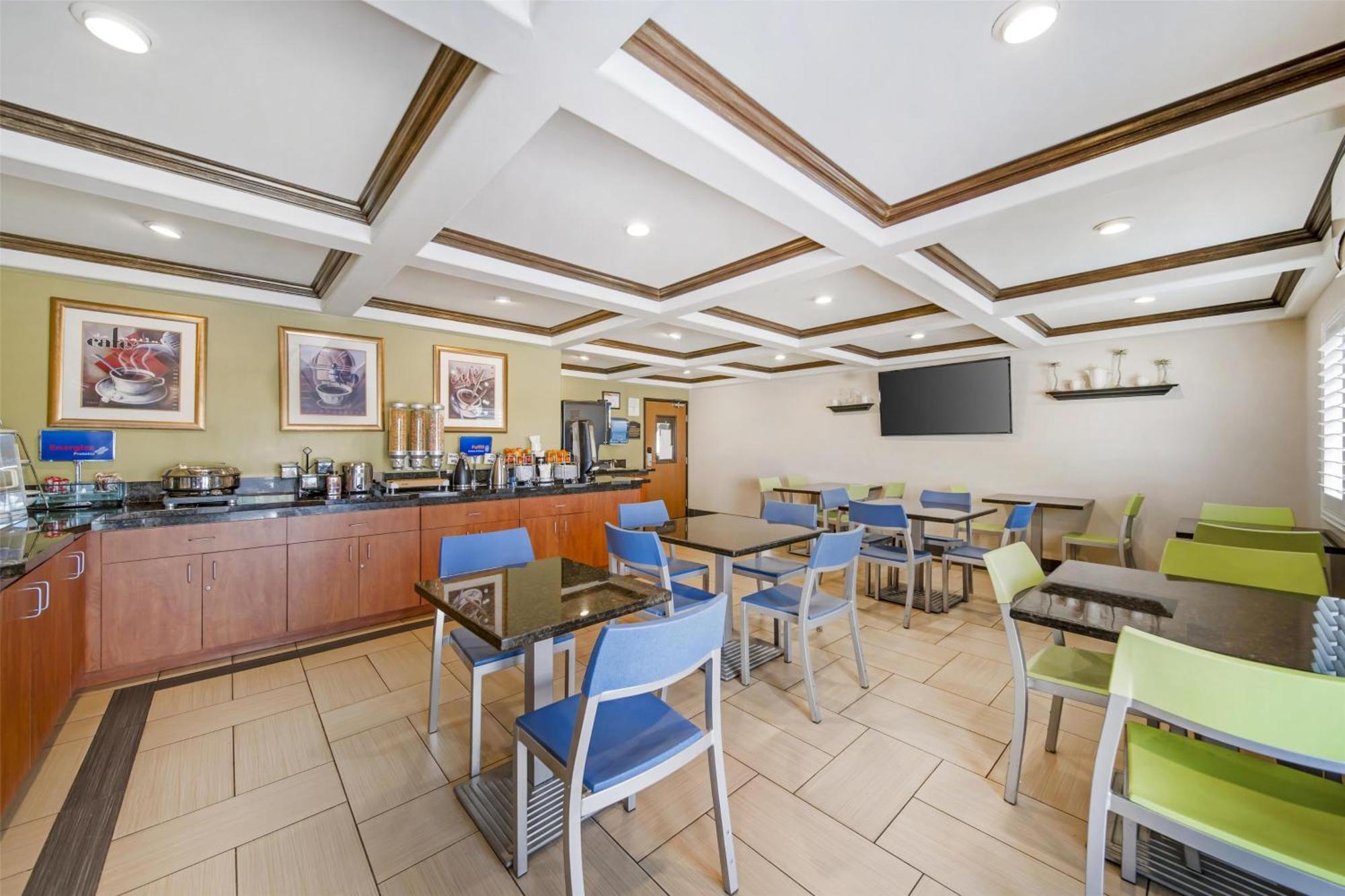 Best Western Antelope Inn & Suites Ред Блъф Екстериор снимка